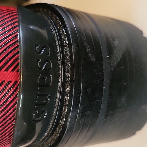 GUESS Red and Black Plaid Boots New In Box - Picture 13 of 16